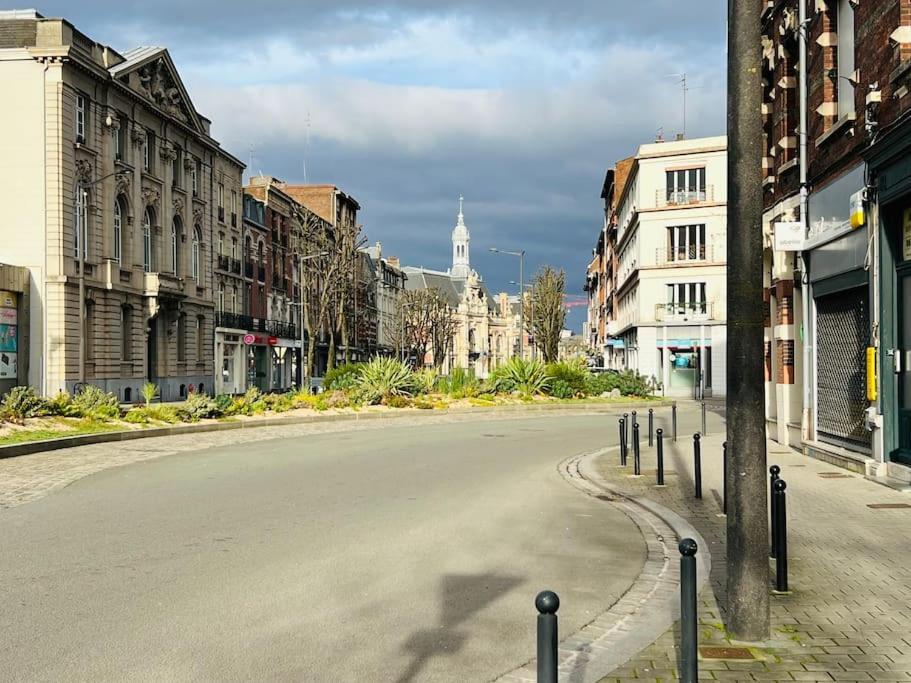 Apt Des Artistes, 3 Min A Pied Gare Et Centre Valenciennes Eksteriør bilde