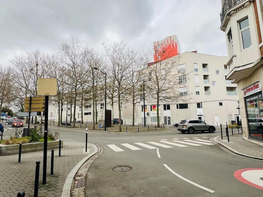 Apt Des Artistes, 3 Min A Pied Gare Et Centre Valenciennes Eksteriør bilde